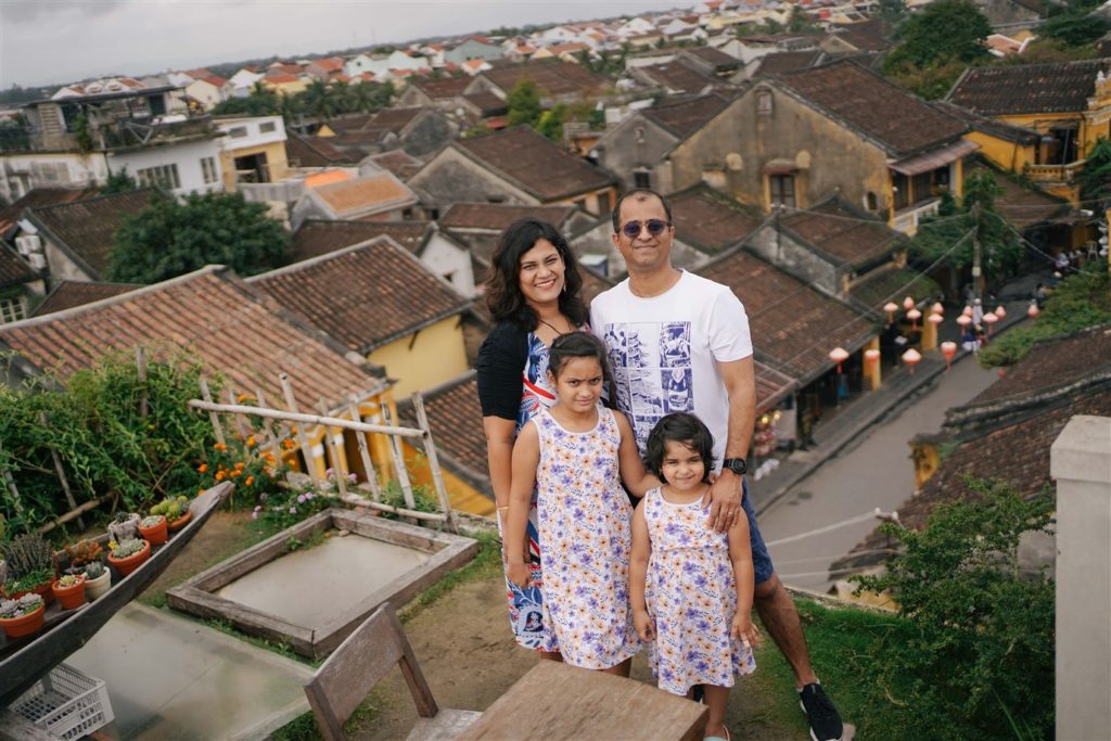 Local photographer near me | Nenis's family are from Singapore